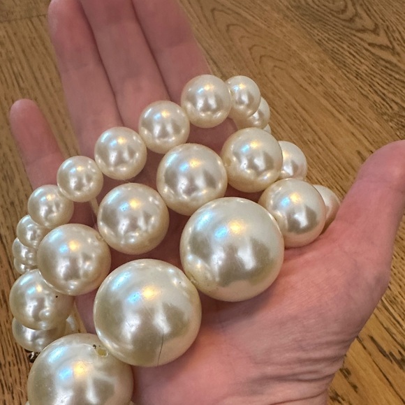 Three Strand Maximalist Faux Pearl Necklace - Picture 5 of 5